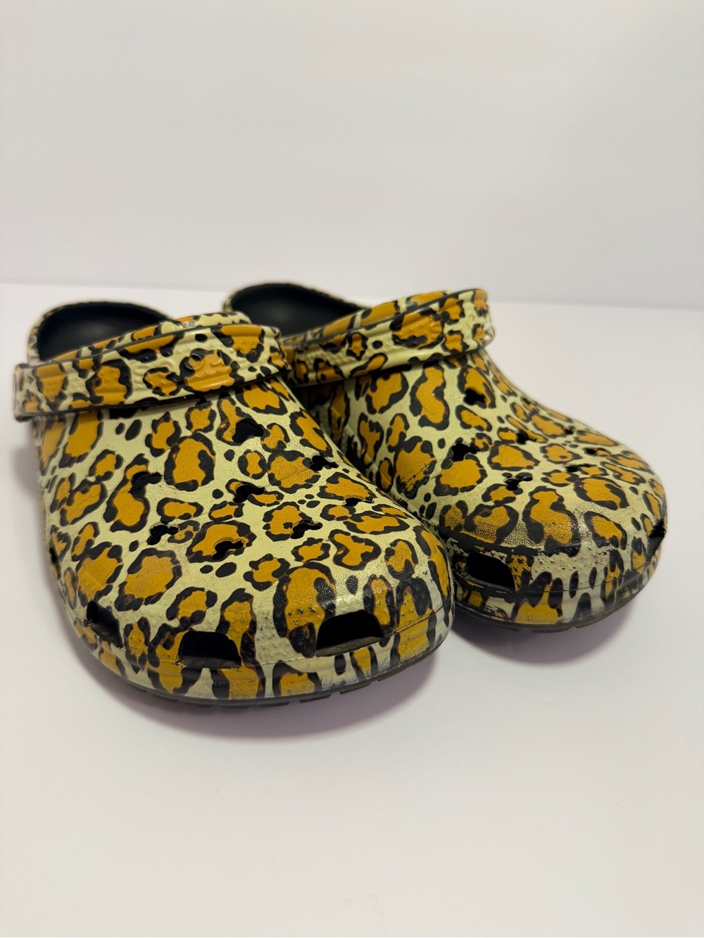 Disney Crocs leopard- women’s size 11